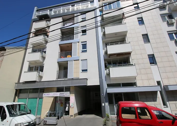 Shining Lejlighed Beograd